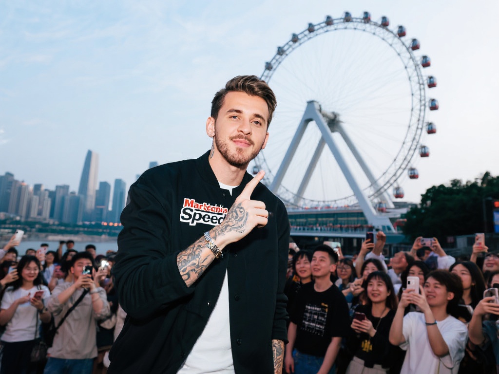 西媒聚焦Speed中国行爆火：脸出现在重庆摩天轮