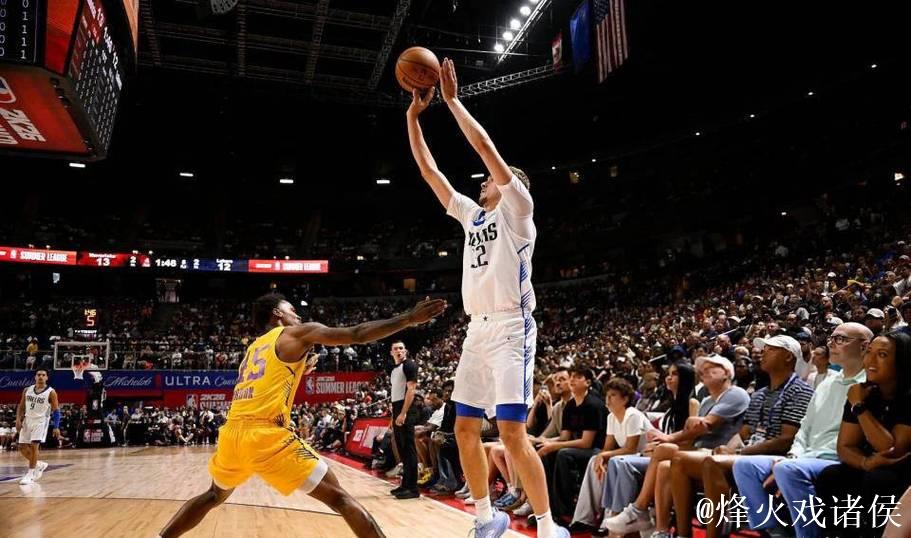 弗拉格上篮打成2+1，错失加罚冲击40分，独行侠仅差1分